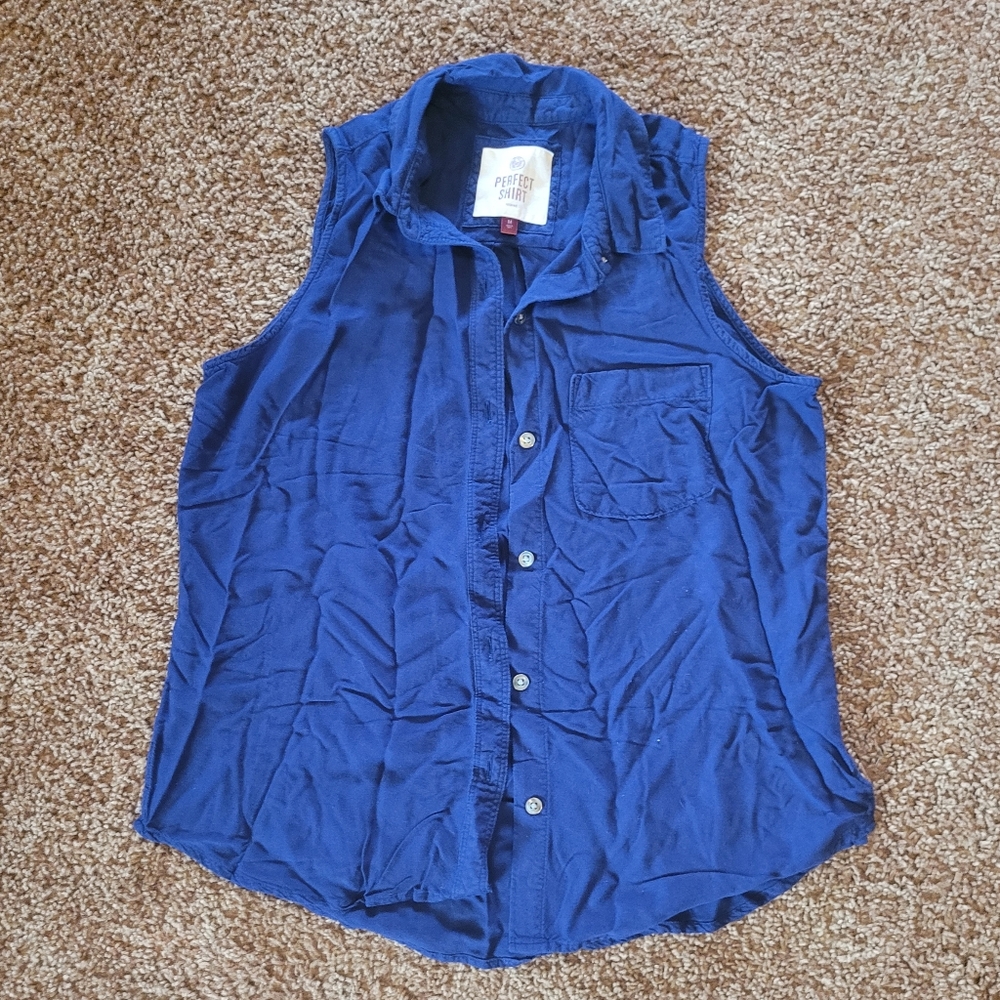 SO Junior's Sleeveless Shirt